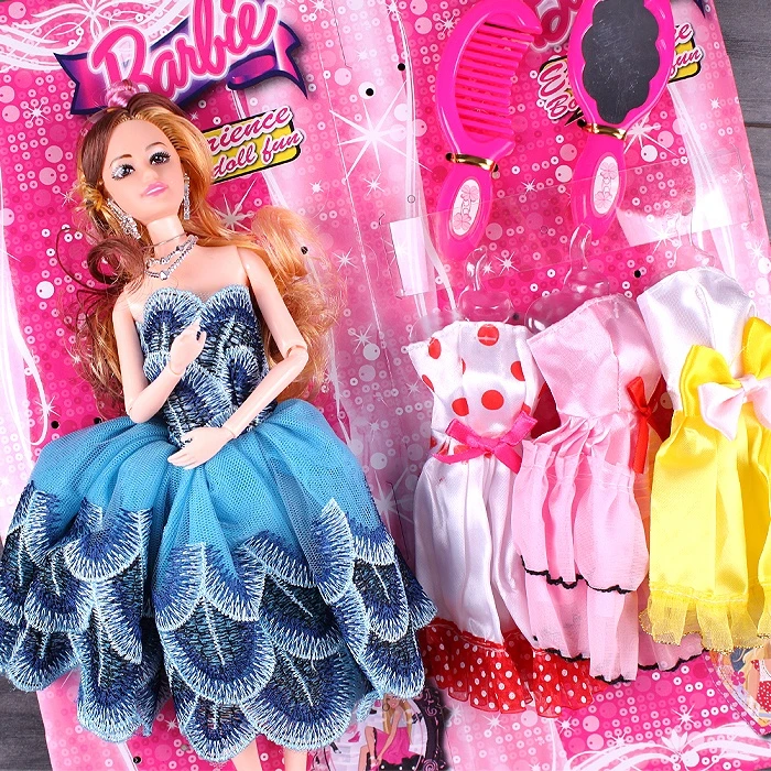 Кукла с аксессуарами