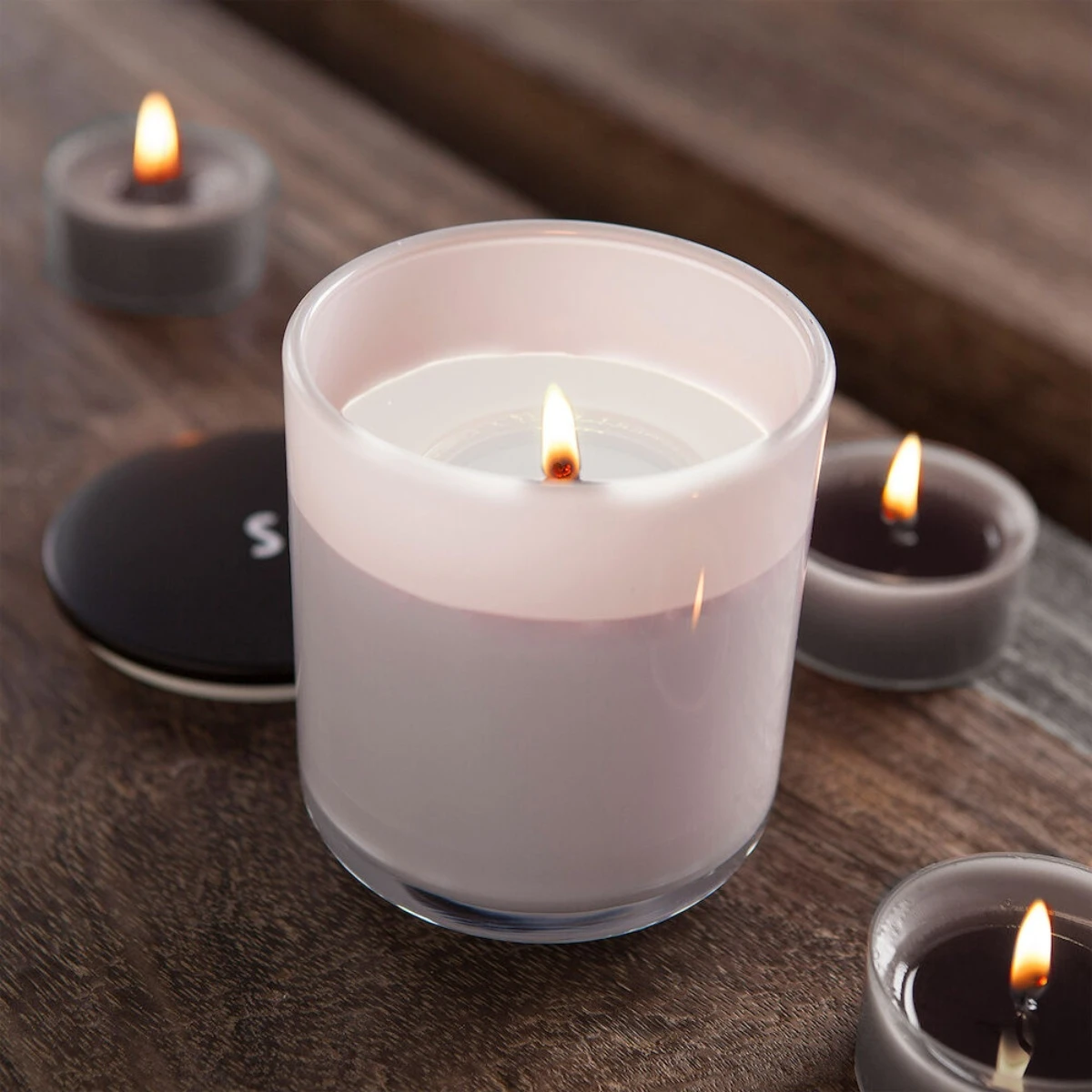 Свеча ароматическая в стакане с алюминиевой крышкой ВАНИЛЬ-МИРРА 9.5х10.5 56ч Свеча ароматическая в стакане с алюминиевой крышкой ВАНИЛЬ-МИРРА 9.5х10.5 56ч