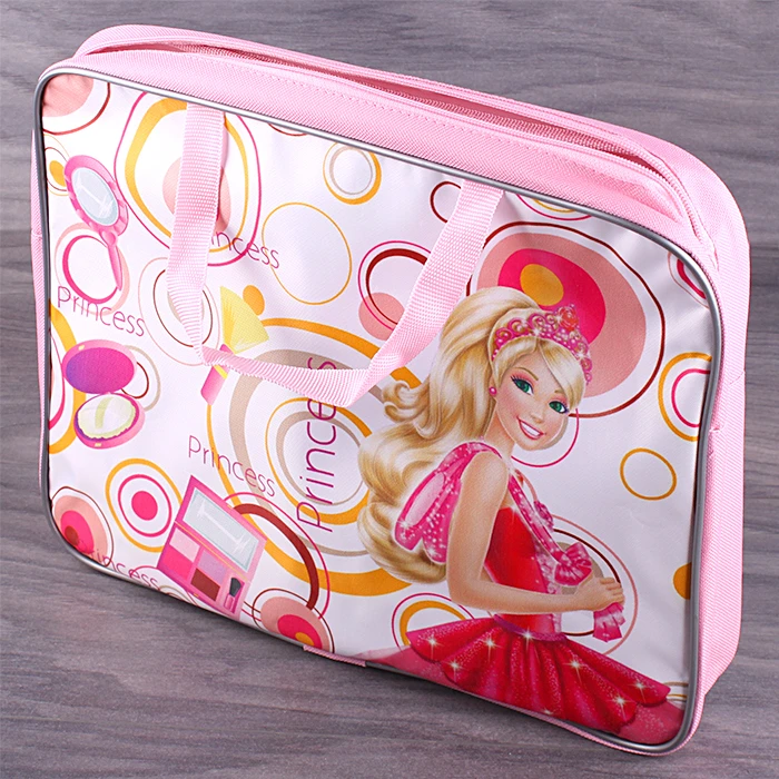 Папка школьника А4 с ручками + твёрдое дно Красотка печать на ткани Папка школьника А4 с ручками + твёрдое дно Красотка печать на ткани