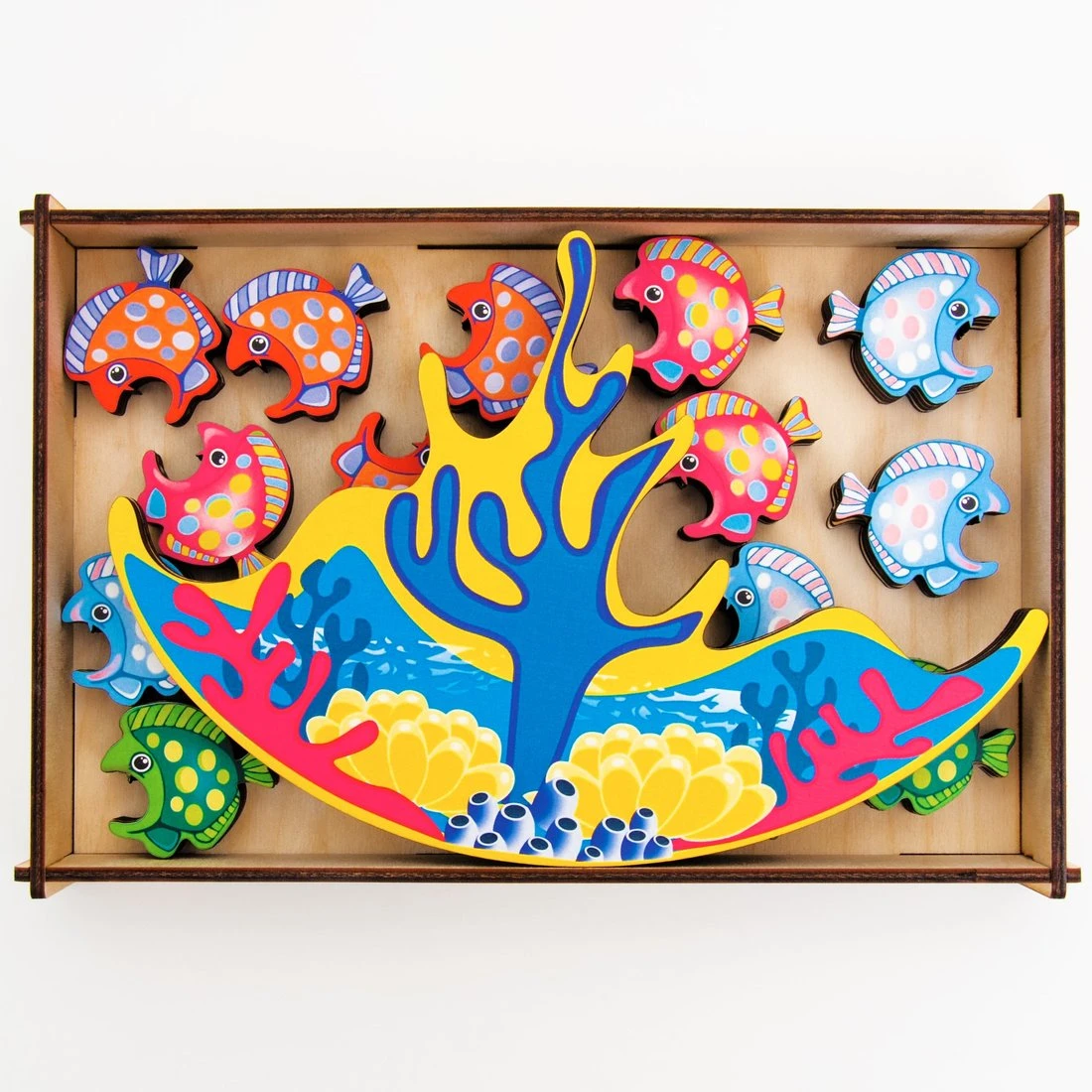 Балансир рыбки и кораллы