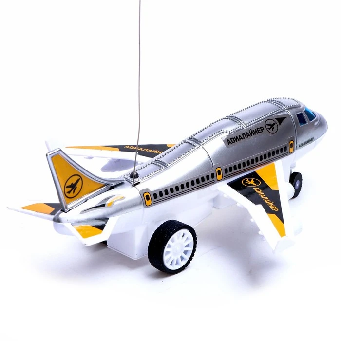 Самолет на радиоуправлении «Лайнер», световые эффекты, работает от батареек, Самолет на радиоуправлении «Лайнер», световые эффекты, работает от батареек,