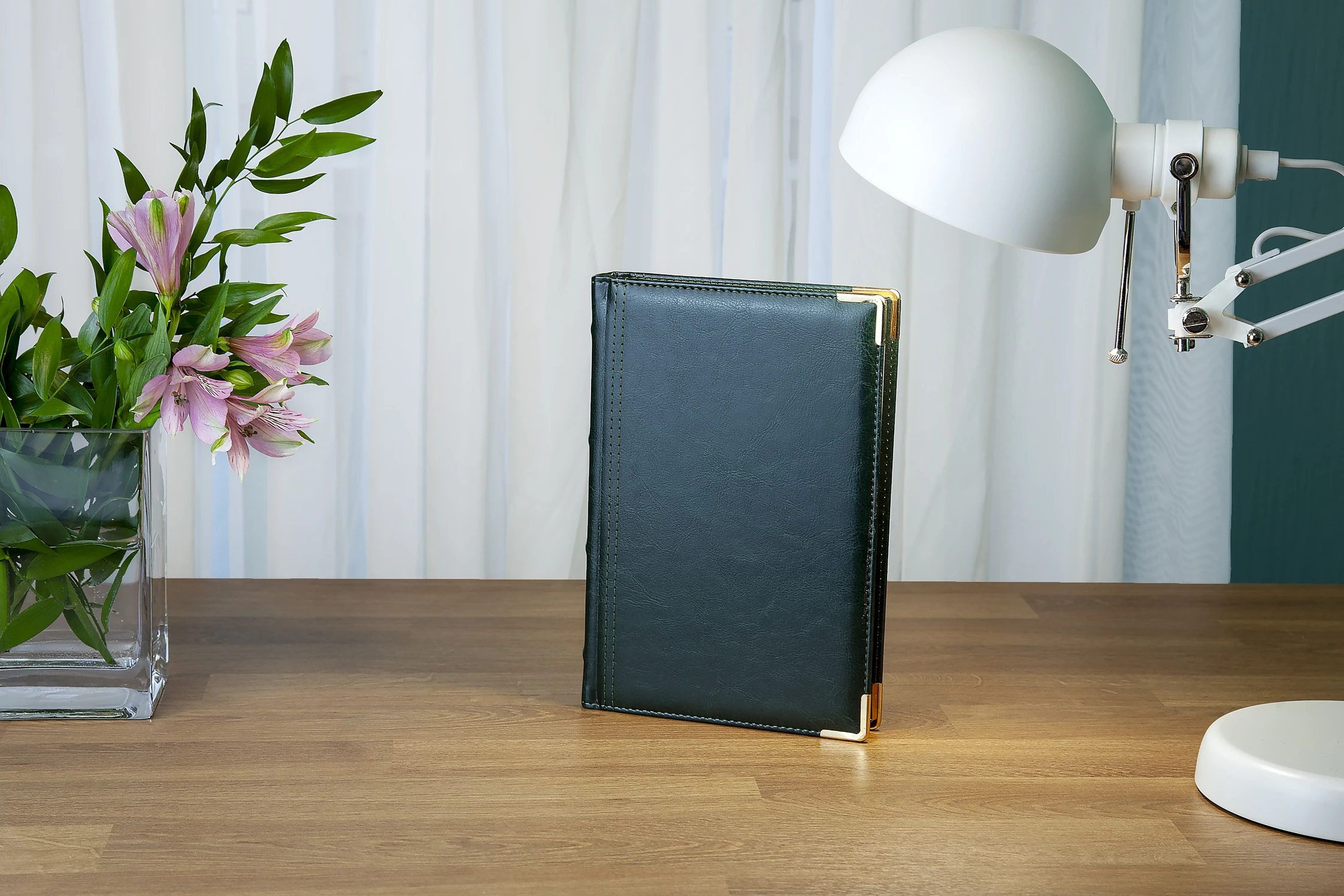 ЕЖЕДНЕВНИК А5+ П/ДАТ. "BOSS" (ЗЕЛЕНЫЙ) ЕЖЕДНЕВНИК А5+ П/ДАТ. "BOSS" (ЗЕЛЕНЫЙ)