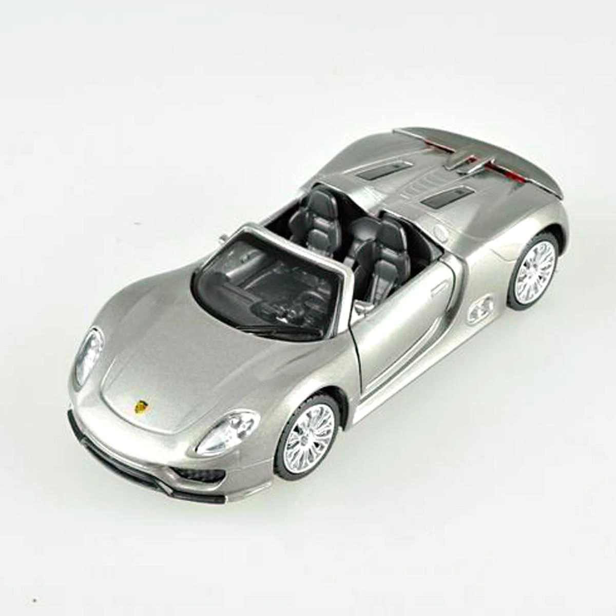Машина металлическая 1:41 Porsche 918 Spyder. Дв.Откр., цв.сереб., инерц. 58005