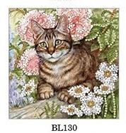 Набор для вышивания бисером 15x15см. Котик в цветах. арт.BL130