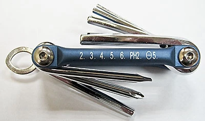 Шестигранники набор в ноже 138-M2 5 шт + 2 отвертки ХРОМ