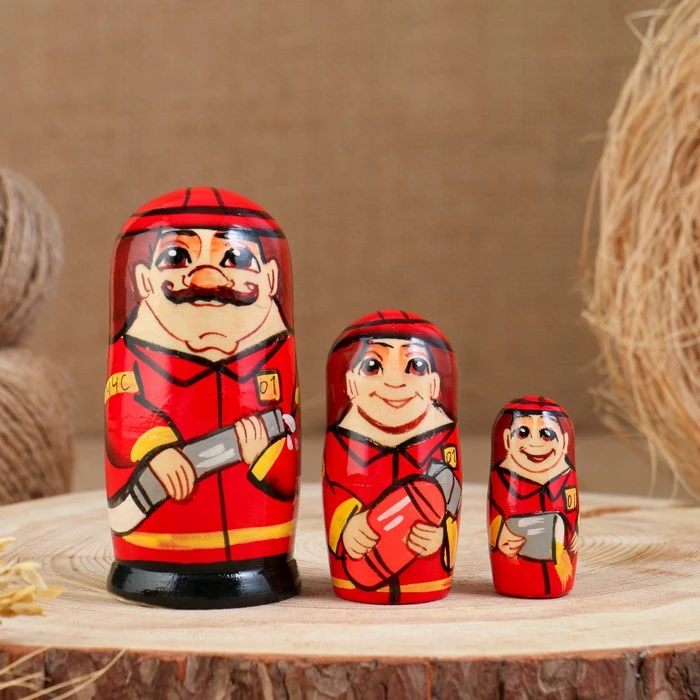 Матрёшка «Пожарный», 3 кукольная. 10 см Матрёшка «Пожарный», 3 кукольная. 10 см