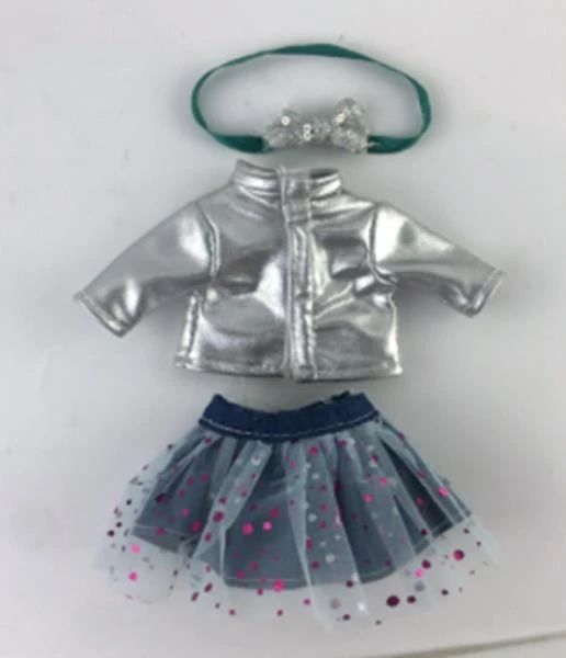 Одежда для кукол 20-25 см, на плечиках в пакете КАРАПУЗ