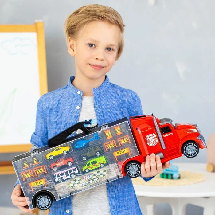 Автовоз - кейс 54 см, с тоннелем, 4 машинки, 1 автобус, 1 вертолет и 10 дорожных