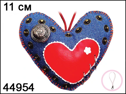 Сувенир "джинсовое сердце"ручной работы 11см на шнурке