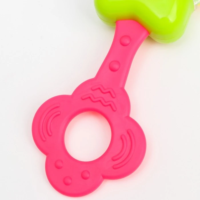 Погремушка «Звезда» с эластичной ручкой