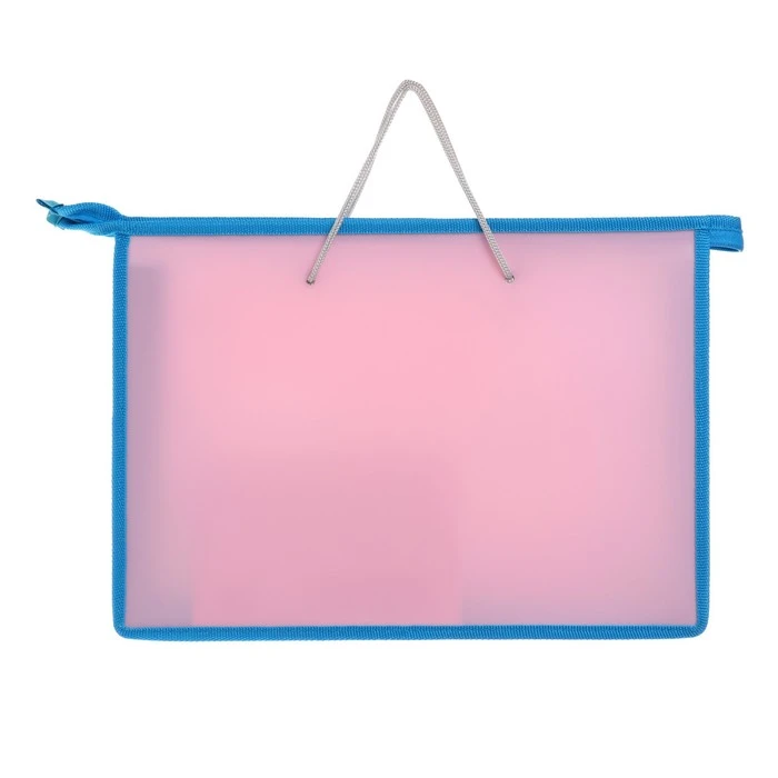 Папка с ручками пластиковая, А4, 335x235x55 мм, «Малыш альпака», ручки-шнурок