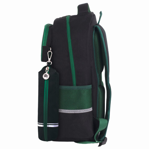 Рюкзак ЮНЛАНДИЯ COMPLETE, с пеналом в комплекте, эрго-спинка, Football, 42х29х14 Рюкзак ЮНЛАНДИЯ COMPLETE, с пеналом в комплекте, эрго-спинка, Football, 42х29х14