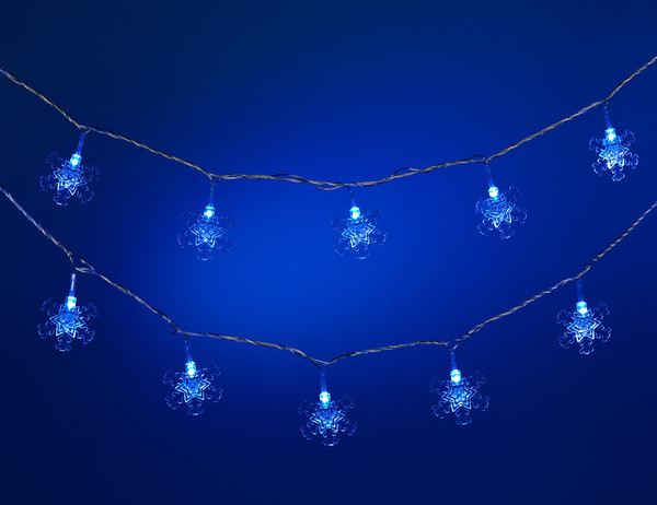 Новогодняя электрогирлянда LED снежинки 36л.синий(2/8ф) в пвх (прозр.провод) Новогодняя электрогирлянда LED снежинки 36л.синий(2/8ф) в пвх (прозр.провод)
