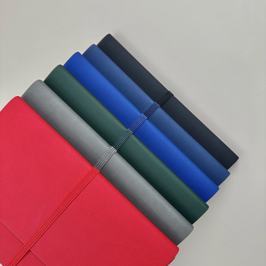 Ежедневник BrunoVisconti® недатированный А5 "VALENCIA" темно-синий 192