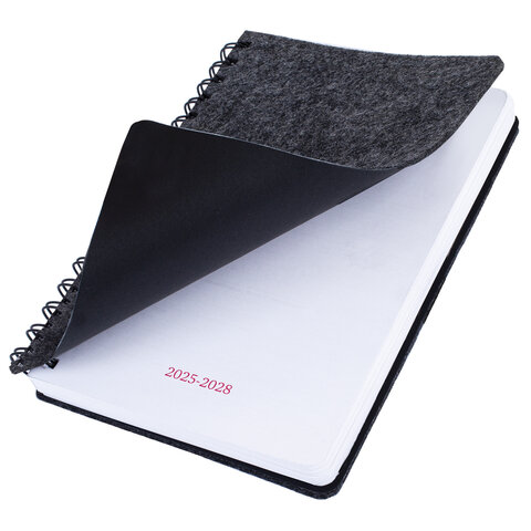 Ежедневник недатированный, А5, 135х210 мм, BRAUBERG "Felt", на гребне,