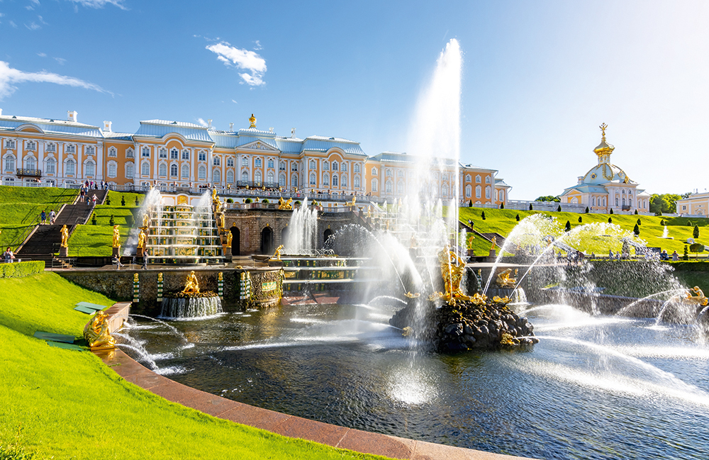 Календарь трехсекционный на 2025 год, "Петродворец. Большой Каскад"