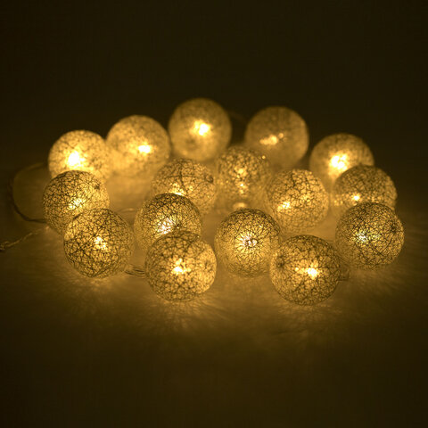 Электрогирлянда-нить комнатная "Шарики" 1,8 м, 16 LED, бронза, тёплый Электрогирлянда-нить комнатная "Шарики" 1,8 м, 16 LED, бронза, тёплый